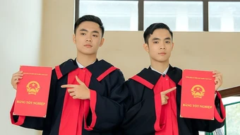 Anh em sinh đôi cùng đạt gần 29 điểm vào Y Hà Nội