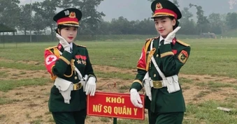 Ba thí sinh đạt 30/30 điểm, 5 nữ sinh được tuyển thẳng vào Học viện Quân y