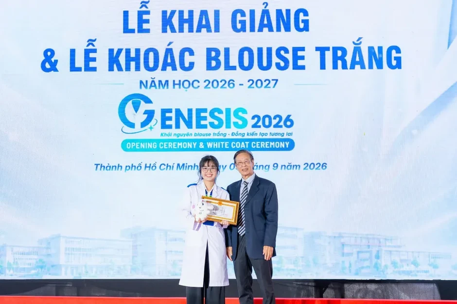 Ba thủ khoa chọn ngành y để chăm sóc người thân và cộng đồng Ba thủ khoa chọn ngành y để chăm sóc người thân và cộng đồng