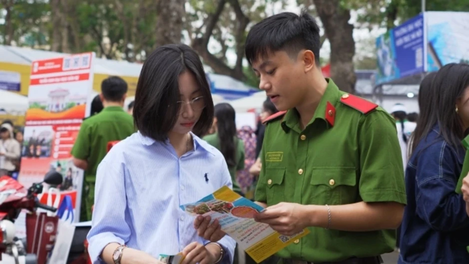 Ba trường công an, quân đội công bố học phí hệ dân sự Ba trường công an, quân đội công bố học phí hệ dân sự
