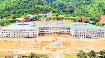 Bảo đảm hoàn thành 100 trường nội trú vùng biên trước năm học mới