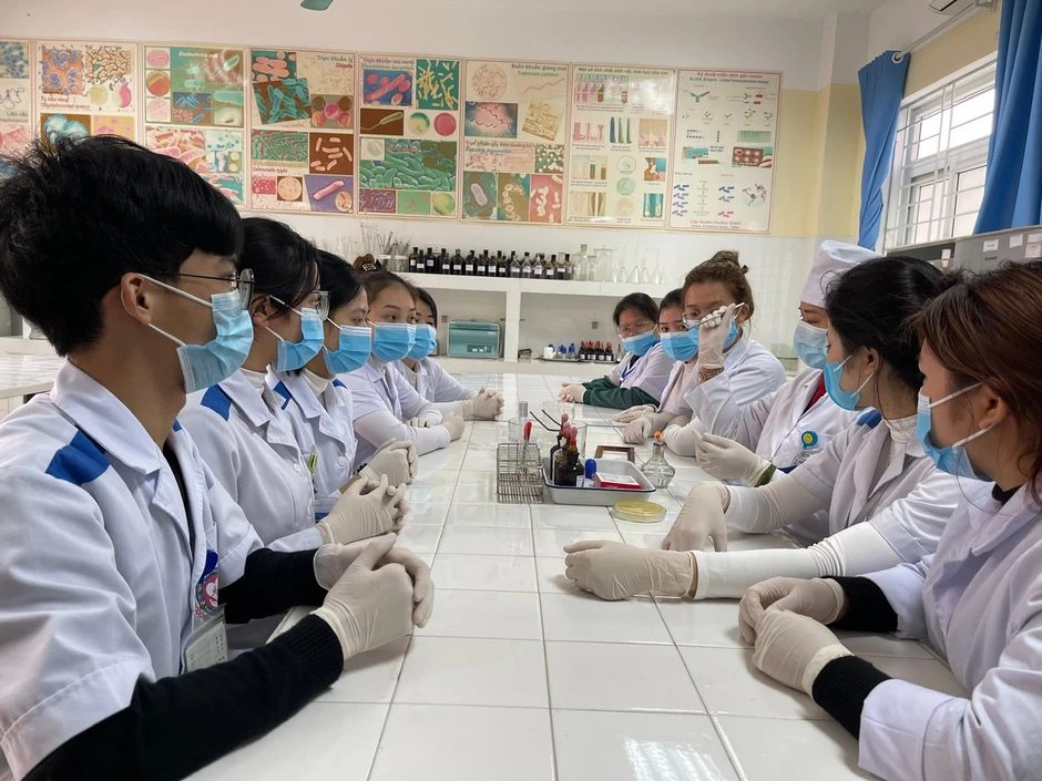 Báo động chất lượng đào tạo y khoa-Bài 2: Hổng từ chính sách đến thực tế