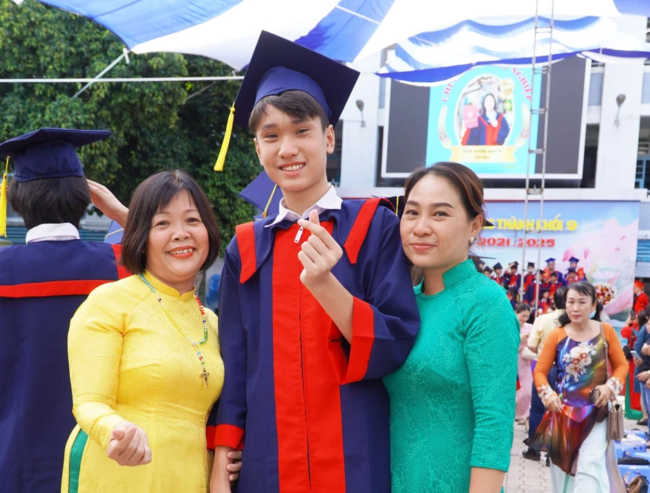 Bắt buộc học hết lớp 9: Khi trẻ bỏ học, lỗi của ai? Bắt buộc học hết lớp 9: Khi trẻ bỏ học, lỗi của ai?