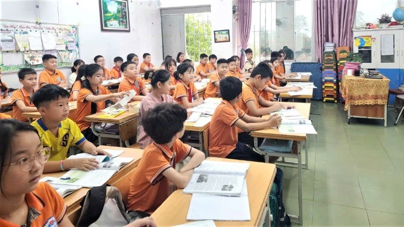 Bất cập chuyện thuê trường tạm, xây trường mới ở Nghệ An - Bài 1: Cơ sở vật chất không bảo đảm công tác dạy và học Bất cập chuyện thuê trường tạm, xây trường mới ở Nghệ An - Bài 1: Cơ sở vật chất không bảo đảm công tác dạy và học