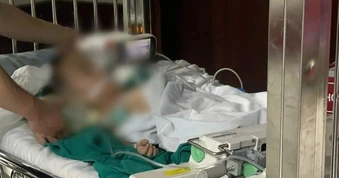 Bé trai gần 3 tuổi hôn mê sau buổi học ở cơ sở can thiệp