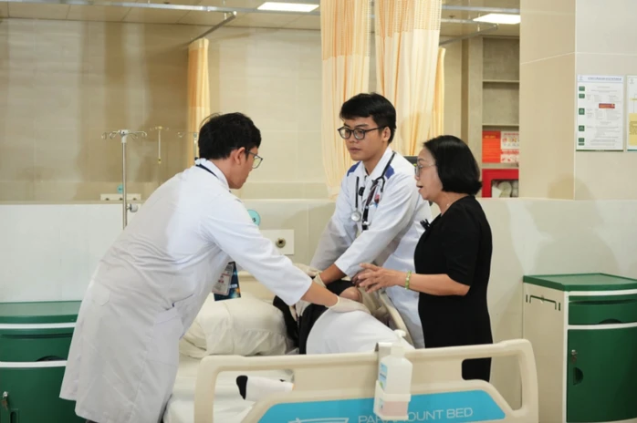 Bệnh viện ĐH Quốc tế Hồng Bàng được cấp phép hoạt động khám, chữa bệnh Bệnh viện ĐH Quốc tế Hồng Bàng được cấp phép hoạt động khám, chữa bệnh