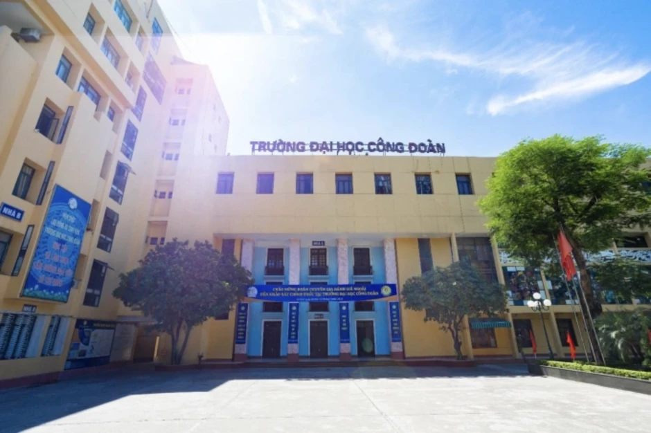 Bị sinh viên phản ứng, trường lùi lịch thi đầu ra tiếng Anh, Tin học Bị sinh viên phản ứng, trường lùi lịch thi đầu ra tiếng Anh, Tin học