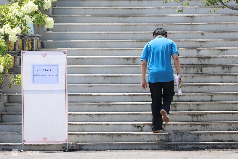 Biến động điểm các tổ hợp xét đại học ở chuyên Tuyên Quang Biến động điểm các tổ hợp xét đại học ở chuyên Tuyên Quang