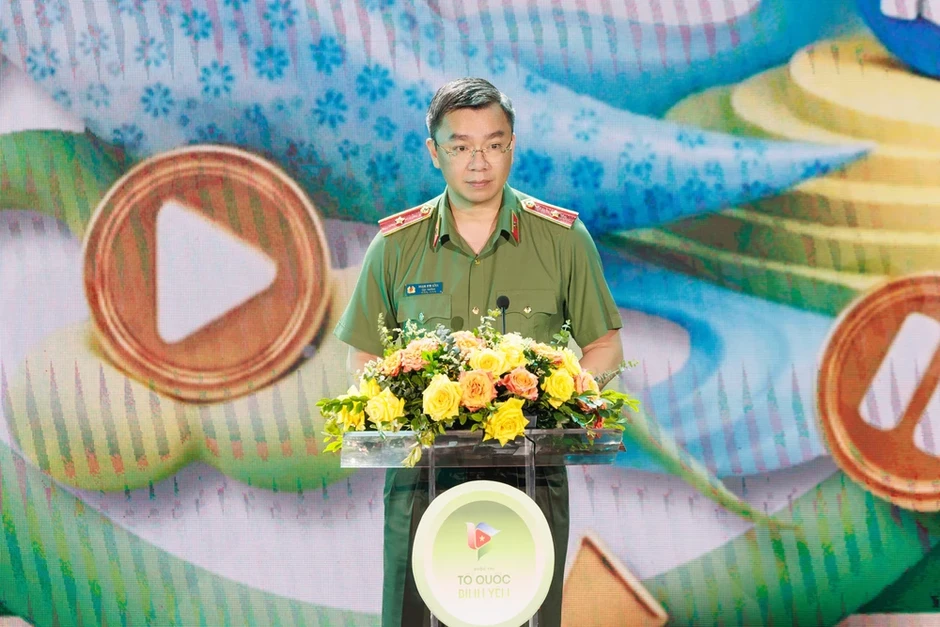 Bộ Công an phối hợp phát động cuộc thi sáng tạo video ‘Tổ quốc bình yên’ Bộ Công an phối hợp phát động cuộc thi sáng tạo video ‘Tổ quốc bình yên’