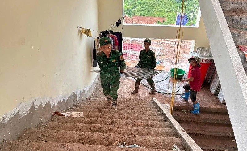 Bộ đội Biên phòng tỉnh Điện Biên hỗ trợ xây dựng, hoàn thiện các trường nội trú liên cấp