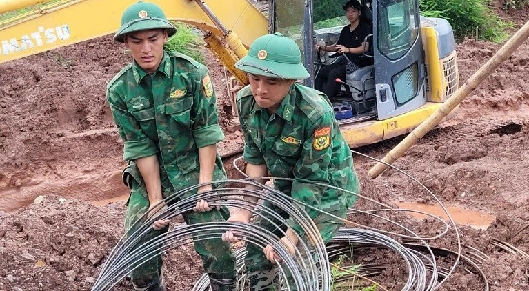 Bộ đội Biên phòng tỉnh Điện Biên hỗ trợ xây dựng, hoàn thiện các trường nội trú liên cấp