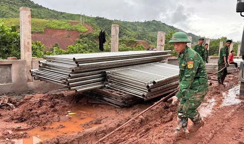Bộ đội Biên phòng tỉnh Điện Biên hỗ trợ xây dựng, hoàn thiện các trường nội trú liên cấp