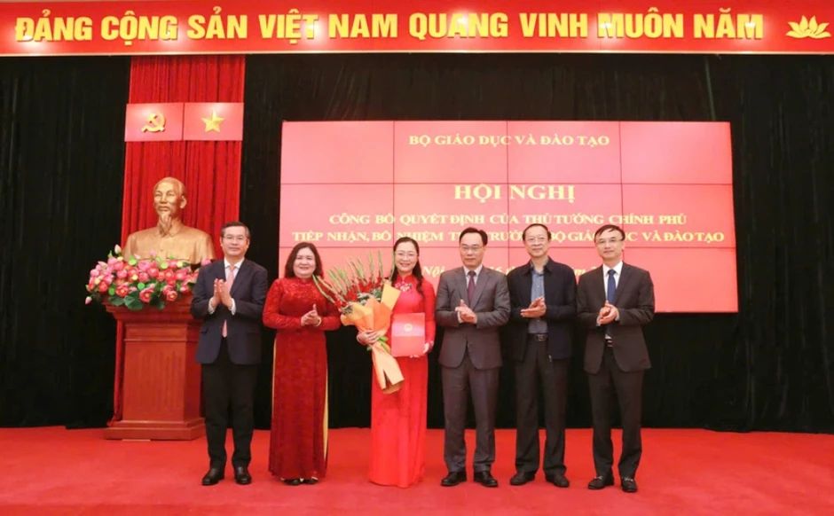 Bộ GD&ĐT công bố quyết định bổ nhiệm Thứ trưởng Nguyễn Thị Quyên Thanh Bộ GD&ĐT công bố quyết định bổ nhiệm Thứ trưởng Nguyễn Thị Quyên Thanh