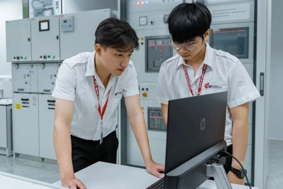 Bộ GD&ĐT lần đầu quy định 6 hành vi vi phạm khi dùng AI ở trường đại học Bộ GD&ĐT lần đầu quy định 6 hành vi vi phạm khi dùng AI ở trường đại học