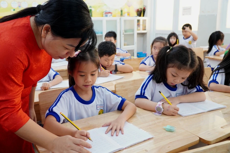 Bộ GD&ĐT sẽ sửa Thông tư 29 về dạy thêm, học thêm Bộ GD&ĐT sẽ sửa Thông tư 29 về dạy thêm, học thêm