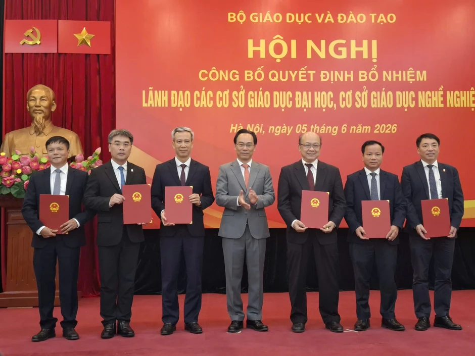 Bộ GD-ĐT bổ nhiệm 37 lãnh đạo đại học, trường đại học Bộ GD-ĐT bổ nhiệm 37 lãnh đạo đại học, trường đại học