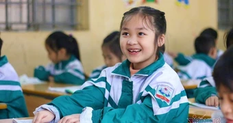 Bộ GD-ĐT dự kiến đưa Tiếng Anh thành môn học bắt buộc từ lớp 1