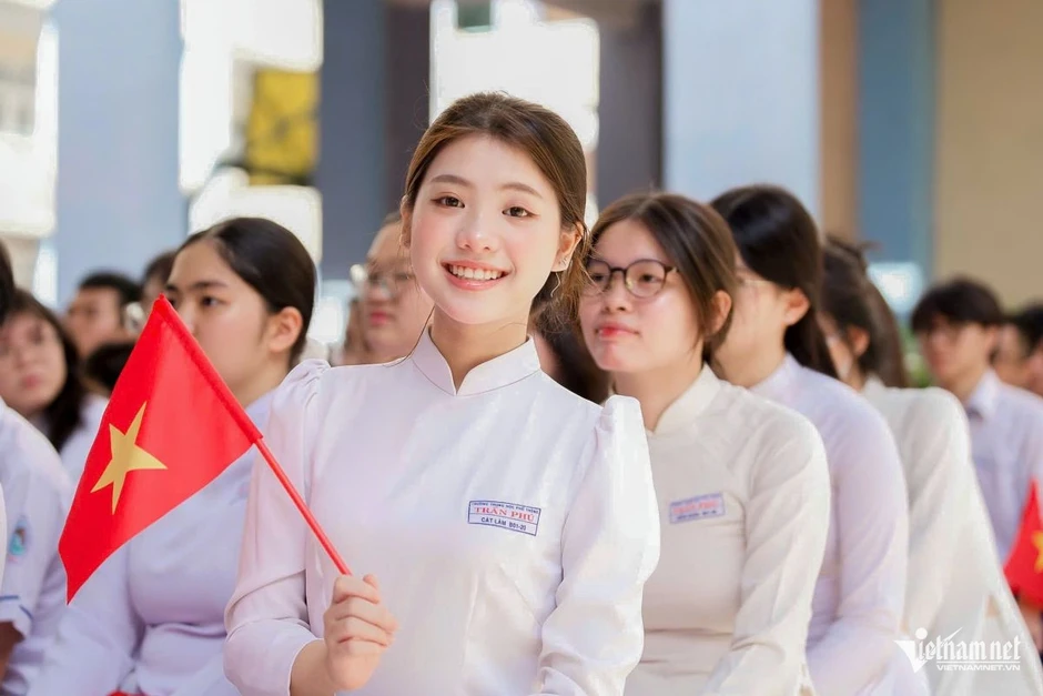 Bộ GD-ĐT: Dự kiến miễn phí sách giáo khoa từ năm học 2029-2030 Bộ GD-ĐT: Dự kiến miễn phí sách giáo khoa từ năm học 2029-2030