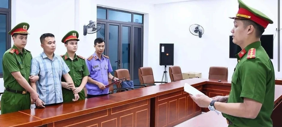 Bộ GD-ĐT lý giải vì sao thí sinh ở Quảng Trị bị hủy kết quả còn chuyên Tuyên Quang được thi lại? Bộ GD-ĐT lý giải vì sao thí sinh ở Quảng Trị bị hủy kết quả còn chuyên Tuyên Quang được thi lại?