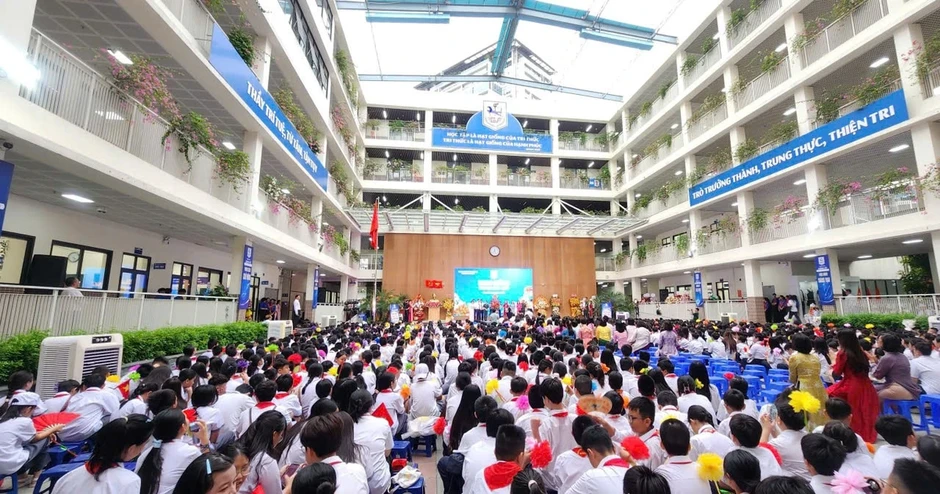 Bộ Giáo dục và Đào tạo ban hành Điều lệ Ban đại diện cha mẹ học sinh