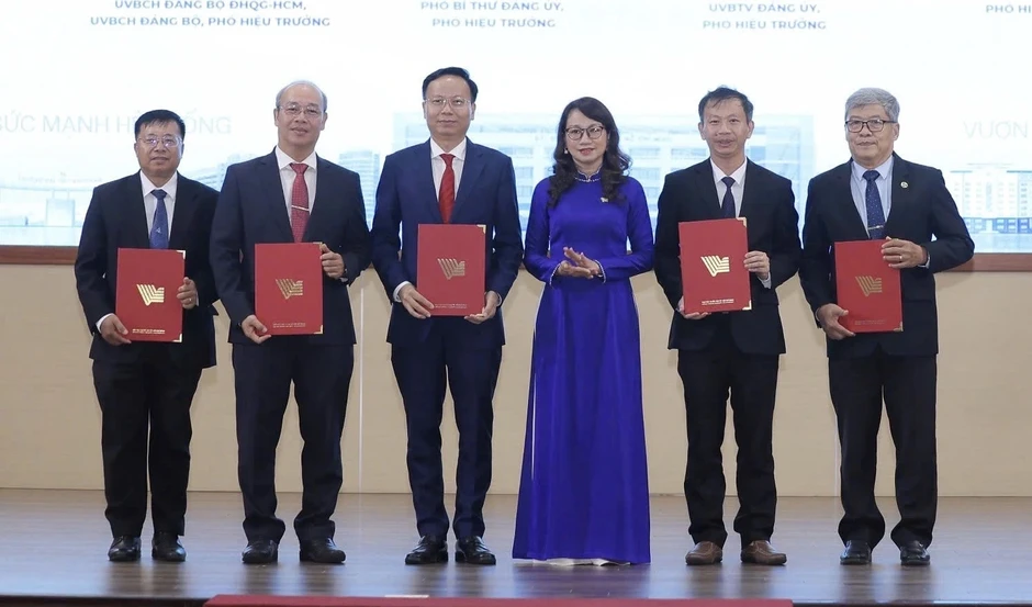 Bổ nhiệm loạt hiệu trưởng, hiệu phó các trường thành viên ĐH Quốc gia TP.HCM Bổ nhiệm loạt hiệu trưởng, hiệu phó các trường thành viên ĐH Quốc gia TP.HCM