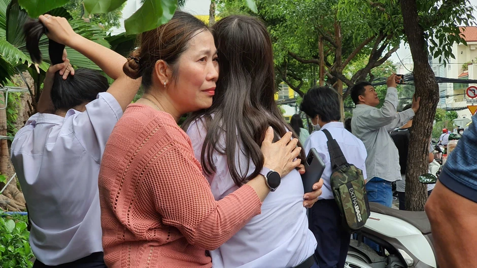 Bỏ thi tuyển sinh lớp 10: Tiết kiệm tài nguyên, sức sống khỏi cuộc đua khốc liệt Bỏ thi tuyển sinh lớp 10: Tiết kiệm tài nguyên, sức sống khỏi cuộc đua khốc liệt