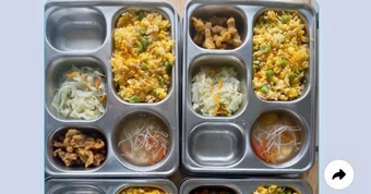 Bữa ăn 25 nghìn đồng của một trường Tiểu học công lập nhận cơn mưa lời khen, đáng khen nhất là tin nhắn cô giáo gửi cho phụ huynh!