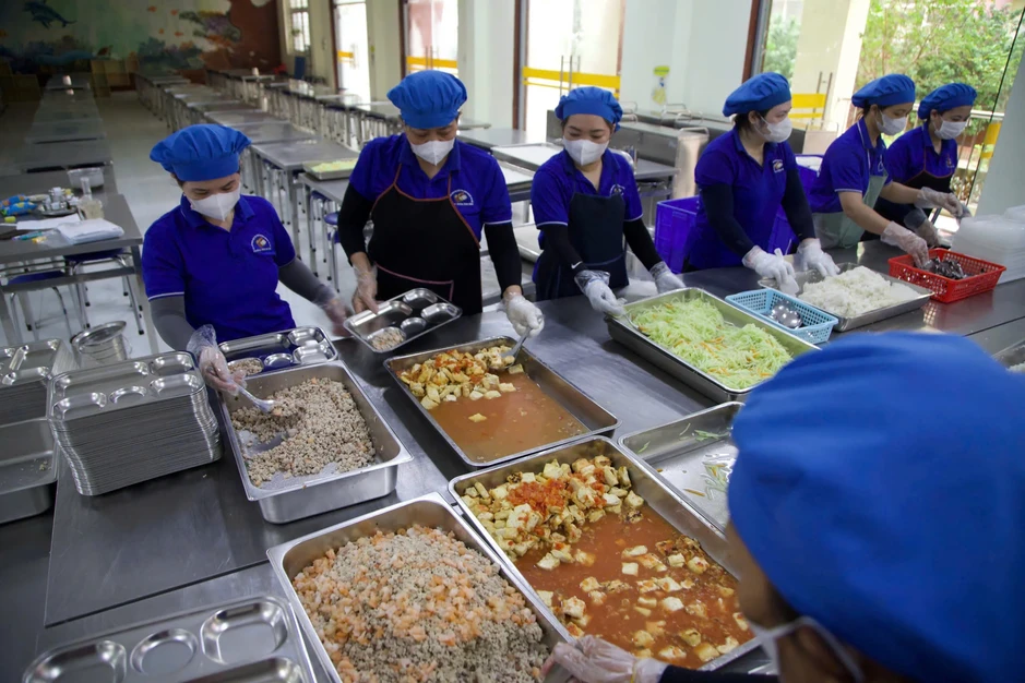 Bữa ăn bán trú trường học: Xử lý vi phạm phải đủ sức răn đe Bữa ăn bán trú trường học: Xử lý vi phạm phải đủ sức răn đe