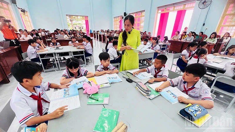 Bước chuyển mạnh mẽ của lớp học truyền thống khi ứng dụng trí tuệ nhân tạo Bước chuyển mạnh mẽ của lớp học truyền thống khi ứng dụng trí tuệ nhân tạo