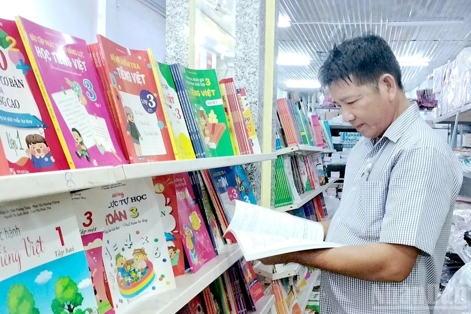 Cà Mau: Giải tỏa nỗi lo thiếu sách giáo khoa đầu năm học mới Cà Mau: Giải tỏa nỗi lo thiếu sách giáo khoa đầu năm học mới