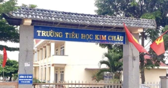 Cách chức hiệu trưởng vì chỉ đạo giả mạo chữ ký phụ huynh để trục lợi