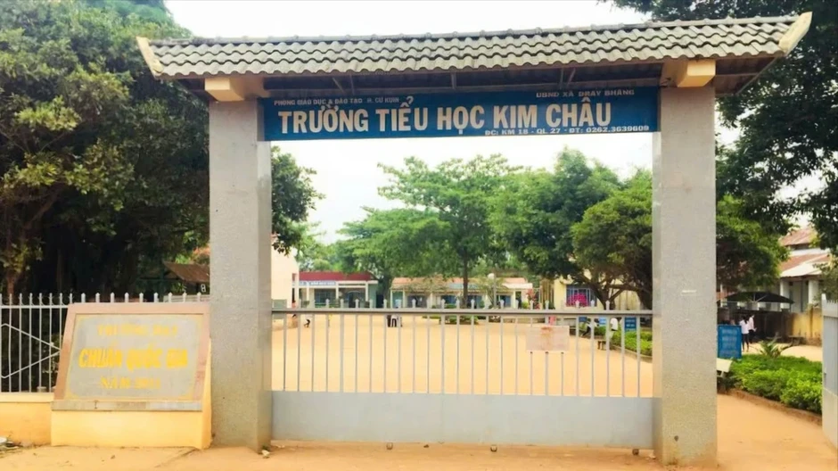 Cách chức nữ hiệu trưởng ở Đắk Lắk chỉ đạo giả mạo chữ ký, chữ viết Cách chức nữ hiệu trưởng ở Đắk Lắk chỉ đạo giả mạo chữ ký, chữ viết