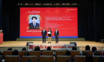 Cách THPT Ngôi Sao Hoàng Mai nhận nhiều học bổng du học hàng đầu