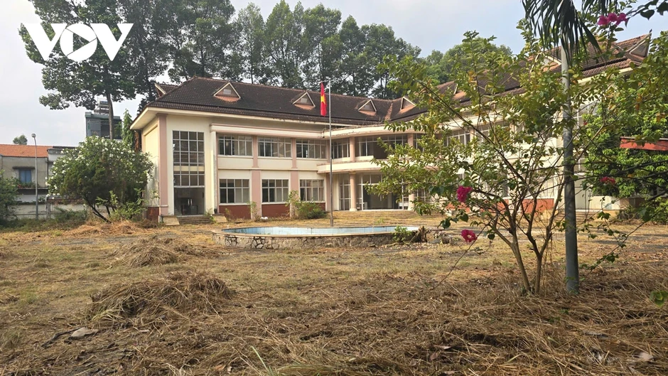 Cải tạo trụ sở Cục Thống kê cũ để mở rộng Trường Tiểu học Phú Lợi, TP.HCM Cải tạo trụ sở Cục Thống kê cũ để mở rộng Trường Tiểu học Phú Lợi, TP.HCM