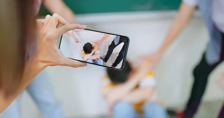 Cấm phát tán clip bạo lực học đường: Không phải che giấu sai phạm, mà là bảo vệ trẻ em Cấm phát tán clip bạo lực học đường: Không phải che giấu sai phạm, mà là bảo vệ trẻ em