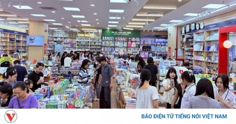 Cận kề năm học mới, Cần Thơ vẫn thiếu sách giáo khoa