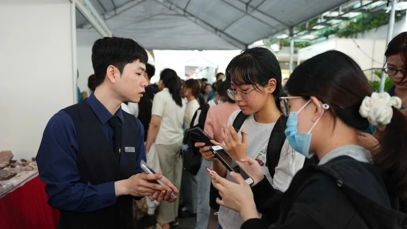 Career Fair 2026, kết nối hơn 5.000 cơ hội việc làm cho sinh viên, người lao động Career Fair 2026, kết nối hơn 5.000 cơ hội việc làm cho sinh viên, người lao động