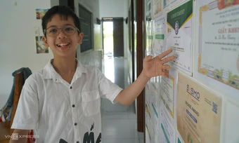 Cậu bé học vượt hai lớp mơ thành lập trình viên