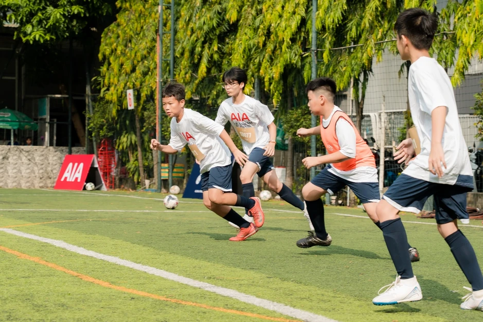 Chân sút nhí 2026 - 30 tuyển thủ được lựa chọn tham gia trại hè ngoại hạng Elite Camp tại Thái Lan Chân sút nhí 2026 - 30 tuyển thủ được lựa chọn tham gia trại hè ngoại hạng Elite Camp tại Thái Lan