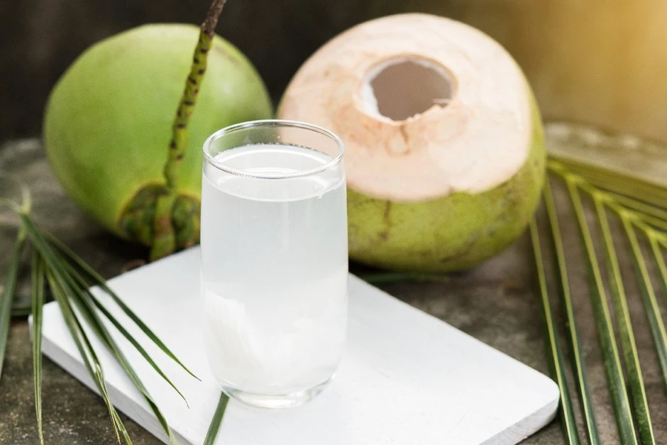 Chỉ lệch một âm tiết tiếng Việt, anh Tây khiến cả quán giải khát bối rối vì món không có trong thực đơn Chỉ lệch một âm tiết tiếng Việt, anh Tây khiến cả quán giải khát bối rối vì món không có trong thực đơn