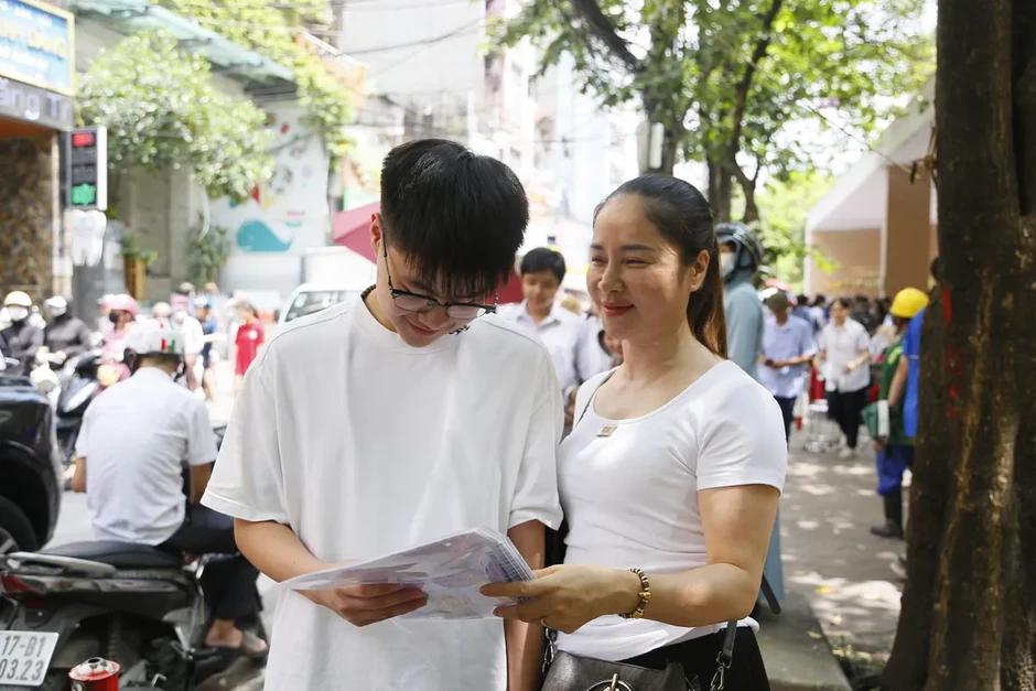 Chỉ tiêu lớp 10 công lập Hà Nội: Tỷ lệ trúng tuyển còn khoảng 55% Chỉ tiêu lớp 10 công lập Hà Nội: Tỷ lệ trúng tuyển còn khoảng 55%
