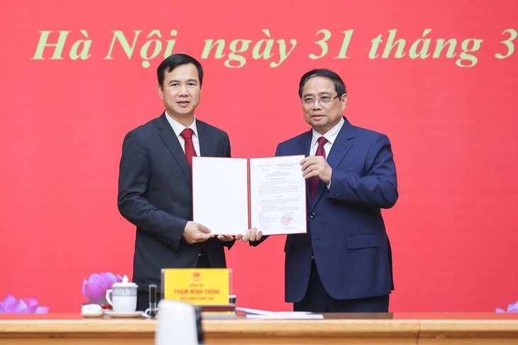 Chính phủ luôn cam kết đồng hành cùng Đại học Quốc gia Hà Nội Chính phủ luôn cam kết đồng hành cùng Đại học Quốc gia Hà Nội