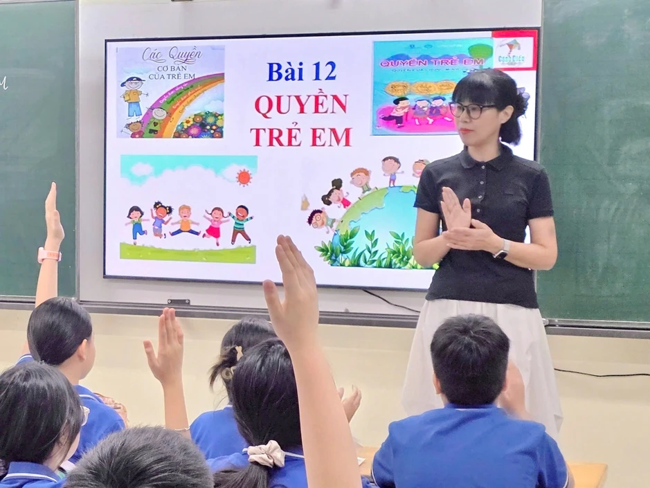 Chọn hiệu trưởng sau sáp nhập trường: Trung thực và liêm chính là điều tiên quyết Chọn hiệu trưởng sau sáp nhập trường: Trung thực và liêm chính là điều tiên quyết