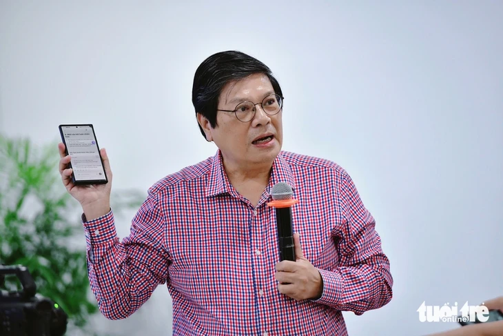 Chủ tịch Liên hiệp phát minh sáng chế Pháp giao lưu với sinh viên học tại báo Tuổi Trẻ Chủ tịch Liên hiệp phát minh sáng chế Pháp giao lưu với sinh viên học tại báo Tuổi Trẻ