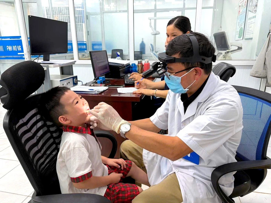 Chương trình kiểm tra sức khỏe ý nghĩa với học sinh Gia Lai