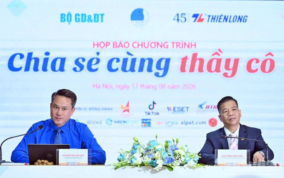 Chương trình "Chia sẻ cùng thầy cô" năm 2026 sẽ tổ chức school tour chủ đề "Lớp học reo vui" Chương trình "Chia sẻ cùng thầy cô" năm 2026 sẽ tổ chức school tour chủ đề "Lớp học reo vui"
