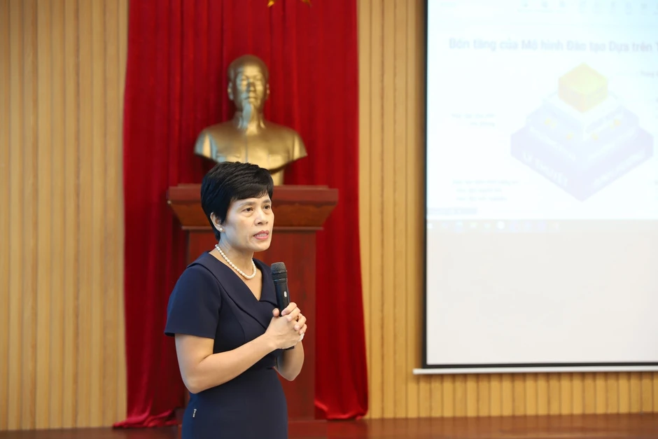 Chuyển đổi số và đổi mới phương pháp nghiên cứu, đào tạo về quản trị và chính sách công