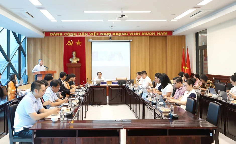 Chuyển đổi số và đổi mới phương pháp nghiên cứu, đào tạo về quản trị và chính sách công