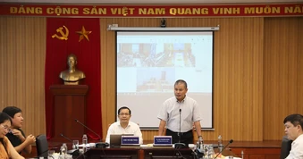 Chuyển đổi số và đổi mới phương pháp nghiên cứu, đào tạo về quản trị và chính sách công