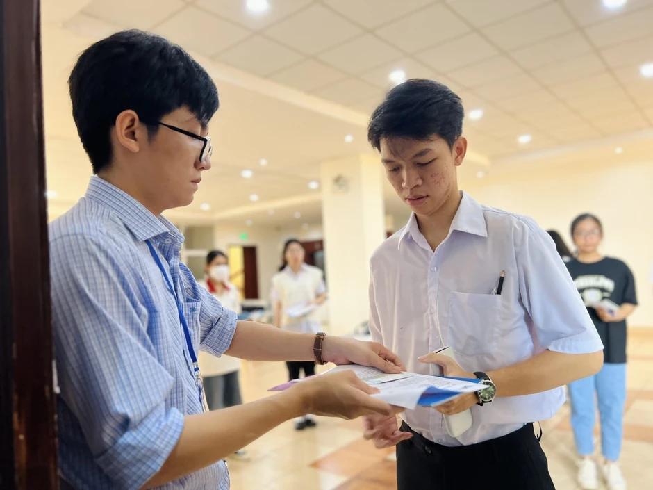 Chuyên gia chỉ cách chia nhóm cho 15 nguyện vọng tuyển sinh 2026 Chuyên gia chỉ cách chia nhóm cho 15 nguyện vọng tuyển sinh 2026